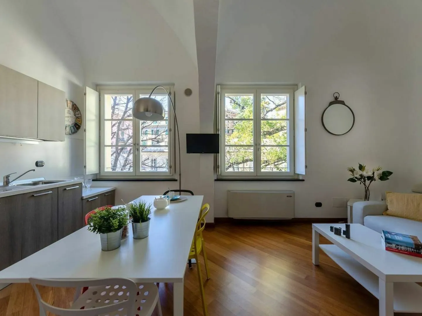 Altido Lovely Flat For 4 Near Piazza Corvetto Genoa