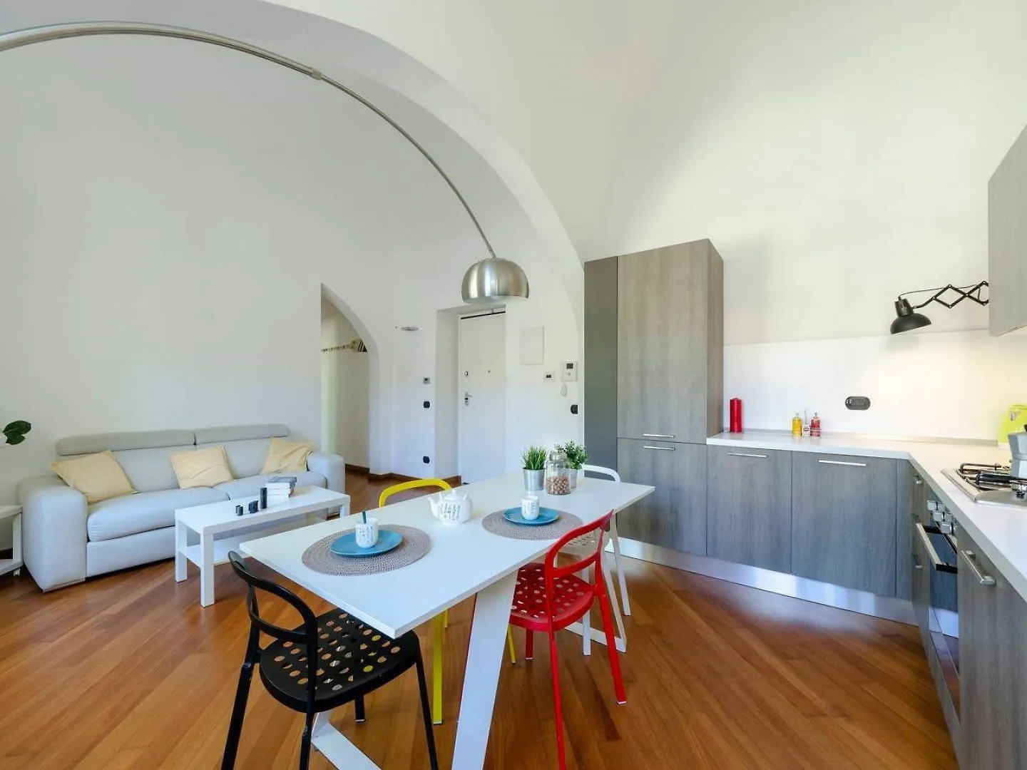 Altido Lovely Flat For 4 Near Piazza Corvetto Genoa 0*,