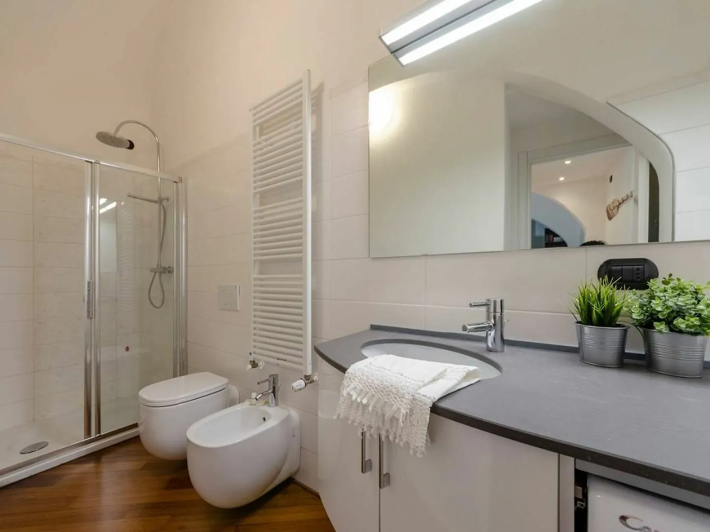 Altido Lovely Flat For 4 Near Piazza Corvetto Genoa Apartment