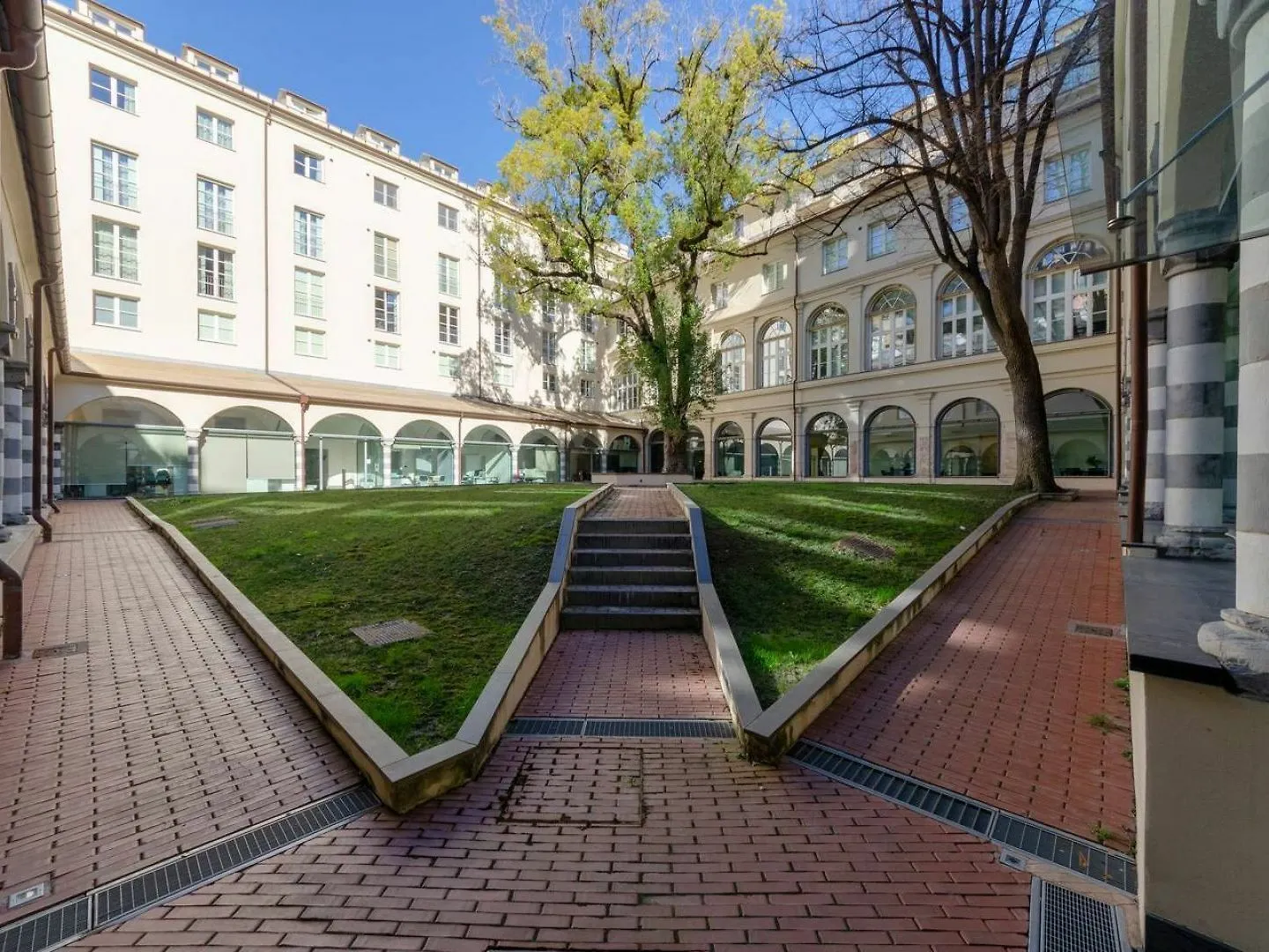 Altido Lovely Flat For 4 Near Piazza Corvetto Genoa Italy